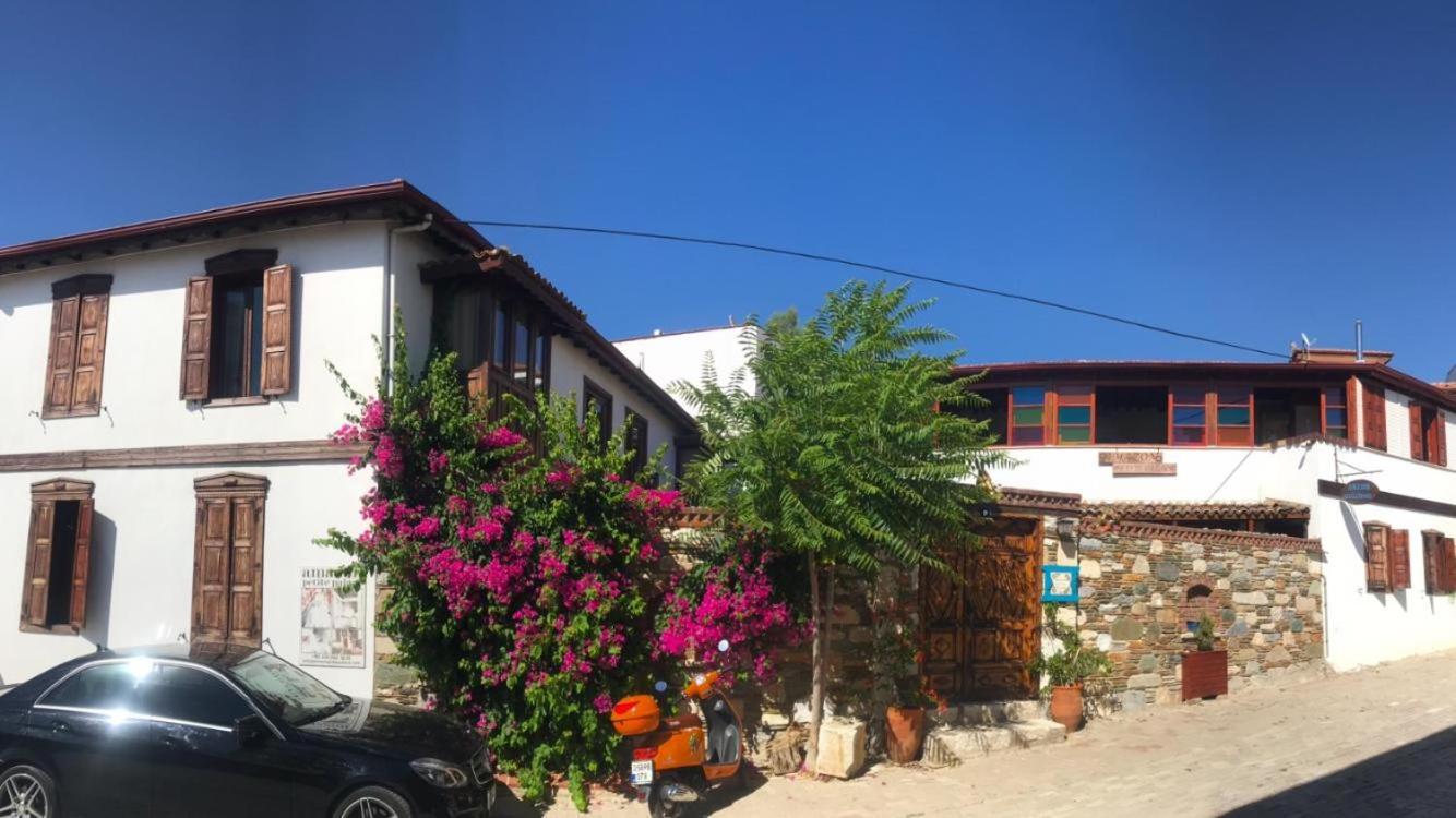 Amazon Petite Palace Selçuk Bagian luar foto