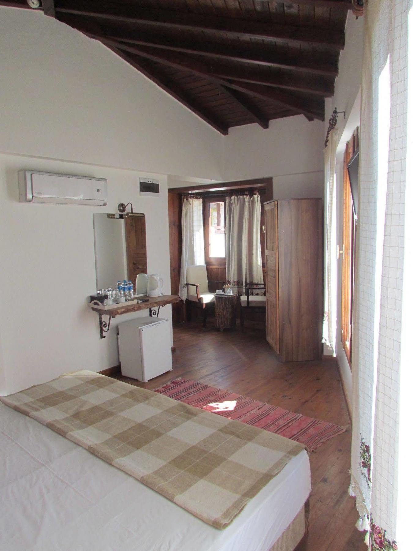 Amazon Petite Palace Selçuk Bagian luar foto